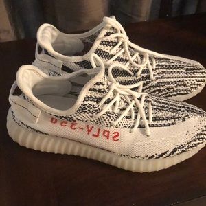 Yeezy *** NOT authenticate ***